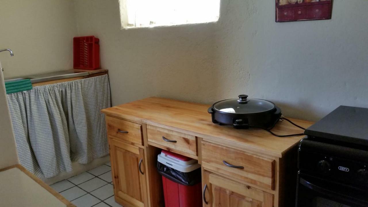 Calvinia Guesthouse Zewnętrze zdjęcie