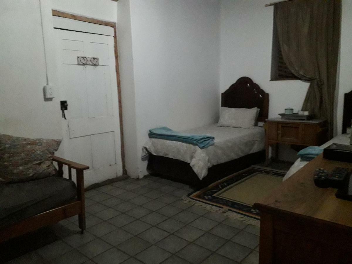 Calvinia Guesthouse Zewnętrze zdjęcie